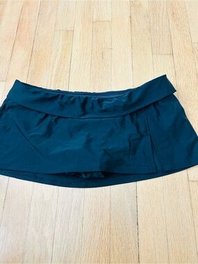 Women’s swimming skirt